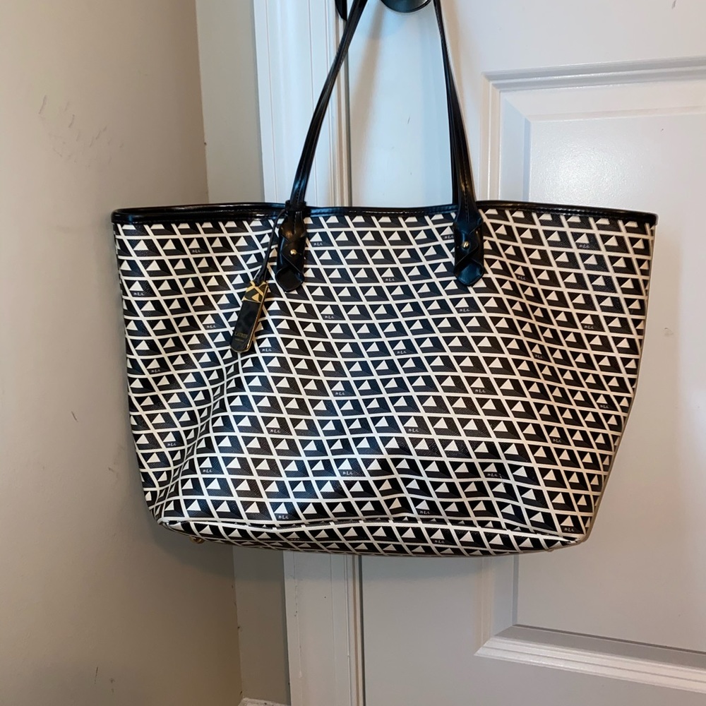 Purse - Picture 2 of 4